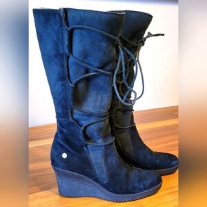 UGG Black Elsey tall wedge lace up boots size 7
